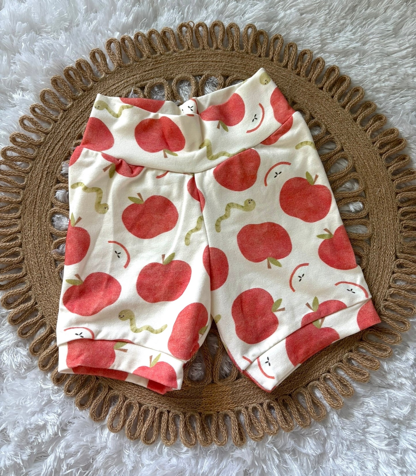 9m-3T Apple GWM shorts