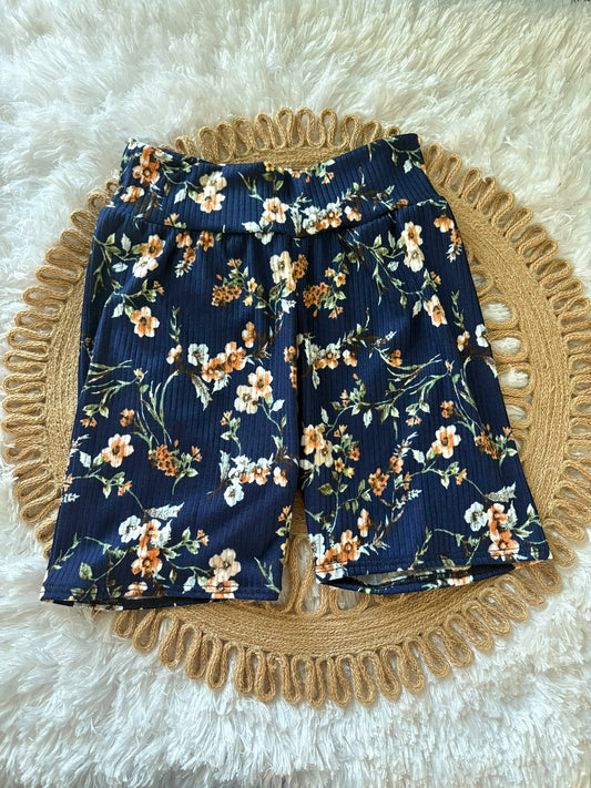 Multiple sizes Blue floral biker shorts